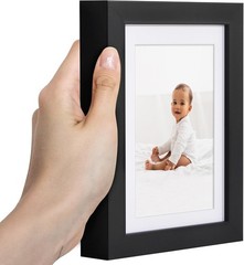 5×7 Picture Frame with Shatter-Resistant Glass – Use as 4×6 Frame with Mat