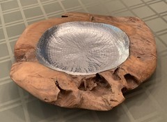 19″ Custom Made Natural Wood With Aluminum Centerpiece Bowl by Dimond Home MINT!