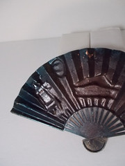 Vtg Home Decor Metal Korea Fan Wall-Hanger 10 1/2″L x 6 1/4″H Free S&H
