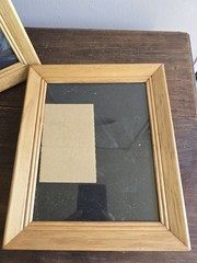 Set Of 2 Light Brown Wood Ornate Free Standing Picture Frames Photo Size 8×10″