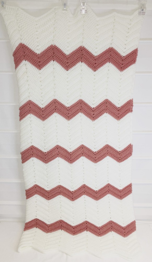 Handmade Crocheted Cream & Rust Zig Zag Pattern Afghan 52″ x 50″ BRAND NEW!