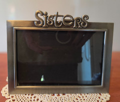 Pewter Sisters Frame For 4 x 6 Picture Size