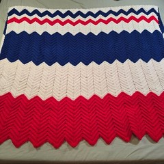 VTG Crochet Afghan Throw Blanket Zig Zag Chevron RED WHITE BLUE Patriotic 45×70