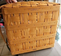 Longaberger 12 Days of Xmas Basket 14″ +3 Protectors (1 Divided)+Liner+Lid 2000