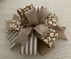 10″ Leopard Wreath Bow, Everyday Bow, Leopard Lantern Bow – Handmade