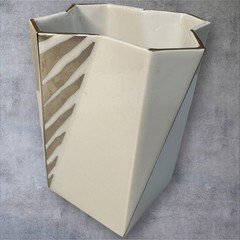 Else Kamp Jensen for Bing & Grøndahl B&G Porcelain «Futura» MCM Modern Vase 5″