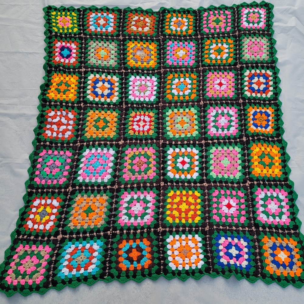 VTG Green Granny Square Handmade Crochet Afghan Throw Colorful Chunky Knit 52×44