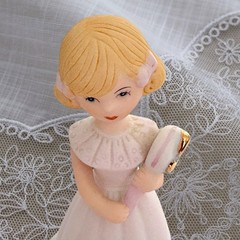 Vintage Enesco Growing Up Birthday Girl Figurine Age 5 Blonde Girl 1981