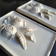 Set of 2 VIETRI ITALY Apples Pomegranate Fruit Rustic White Ceramic Wall Plaques