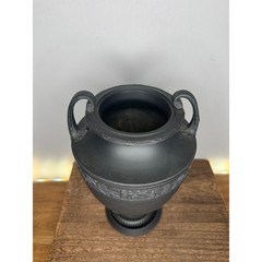 19th Century English Regency Wedgwood Black Basalt Urn