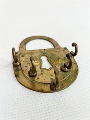 Keyholder Brass Padlock Design 5 Hooks Wall Mounted KEY-HOLDER Vintage Heavy