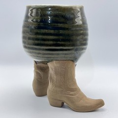 VTG 1981 Five Bridges Art Pottery Cowboy Boot Mug, Hat Vessel Set Western Whimsy