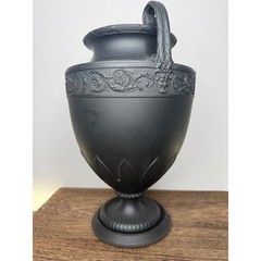 19th Century English Regency Wedgwood Black Basalt Urn