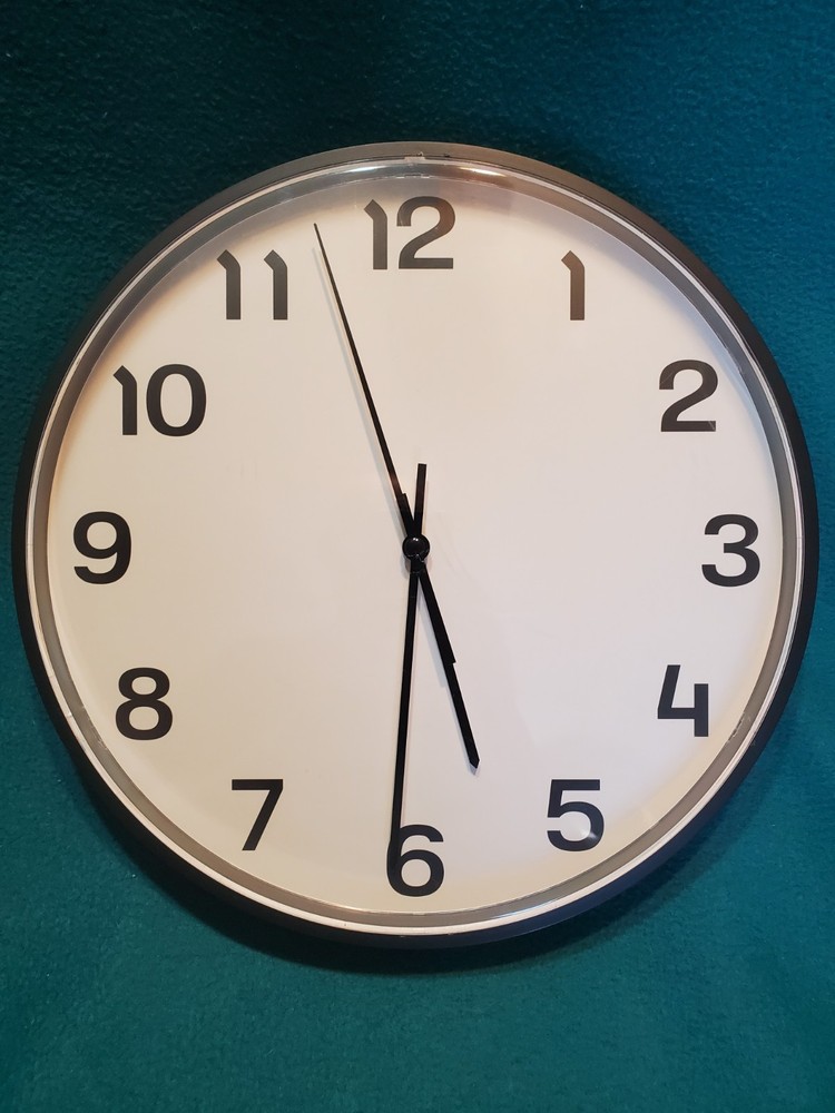 Ikea PLUTTIS Low-Voltage Black Wall Clock 11″ Smooth movement of the second hand