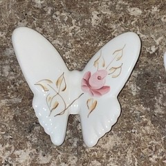 Set of two, Butterfly Wall / Table Top Decor ~ Pretty as Picture/Mirror Accents