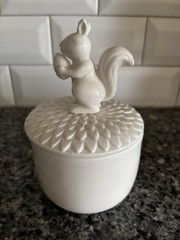 Creative Co-Op Off-White Squirrel/Acorn Two Pc Porcelain Bowl With Lid New W/tag