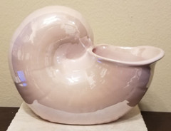 Rae Dunn – Pink and Purple, Iridescent, «Calm» Ceramic Sea Shell