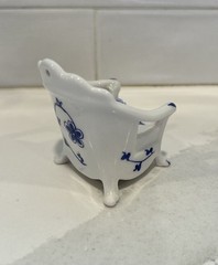 Vintage Blue White Mini Porcelain Lot Teapot Ornament Chair Basket Chinoiserie