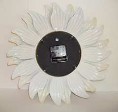 HOBYLUBY 13» Outdoor Wall Clock, Sunflower Clock Silent Non-Ticking, Waterproof