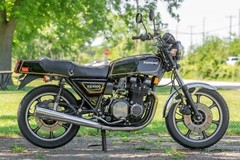 1980 Kawasaki KZ1000 Motorcycle | 24×36 inch POSTER | vintage