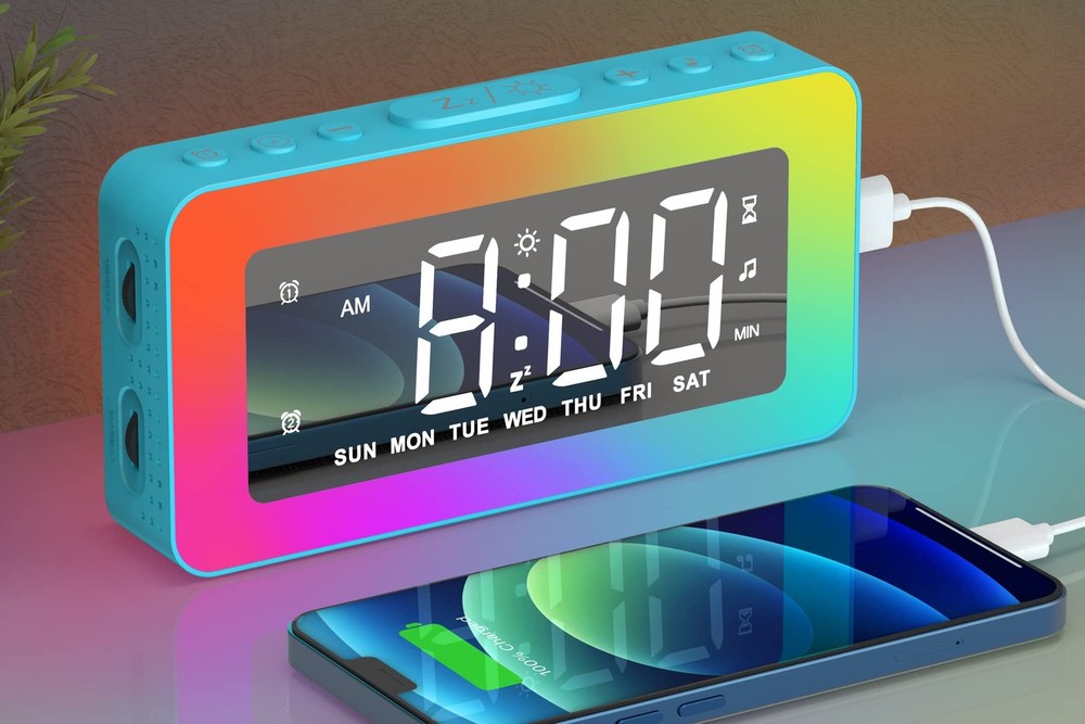 RGB Night Light Alarm Clock for , Teenagers, Adults, Mirrored Clock with Dual…