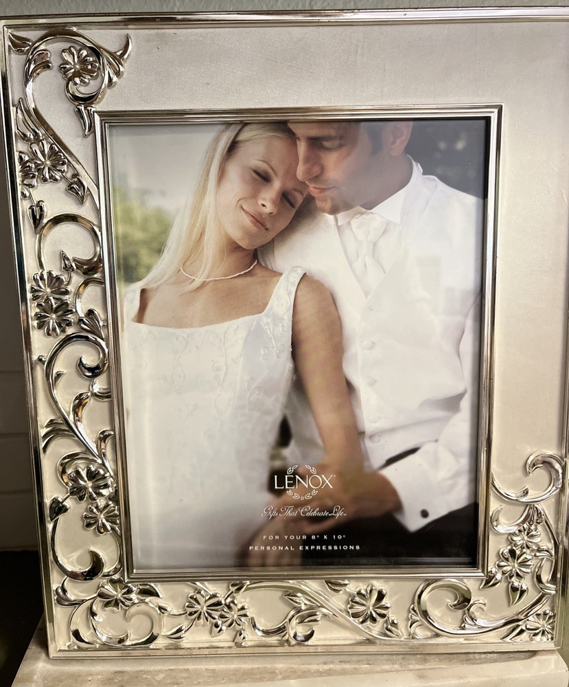 LENOX Silver-Plated PERSONAL EXPRESSIONS 8”x10” Photo Frame And Album