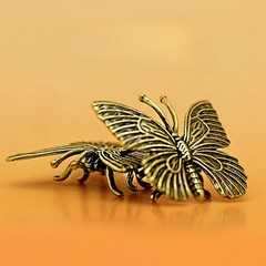 Mini Vintage Solid Brass butterfly figurine statue Handheld study home decor