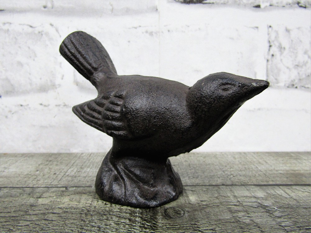 4 1/4″ x 3″ Small Rustic Brown Solid Cast Iron Tail Up Bird Figurine Paperweight