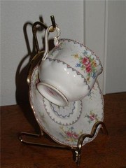 High quality cup & saucer stand Brass NEW