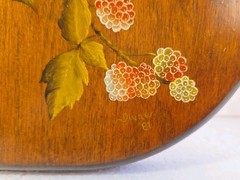 VTG 1981 Hand Painted Wooden Cutting Board Wall Decor Flower Design – Signed