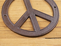 Cast Iron Hippie PEACE Sign Large Wall Plaque Wall Door Decor 8″ Piece Rustic