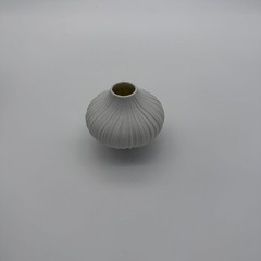 Rosenthal Plissee Mini Vase 8cm Matte White Porcelain 13027-100102-26008 NIB