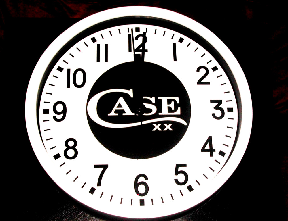CASE XX KNIVES LOGO – 9 (nine) INCH Diameter White Wall Clock with Glass Face