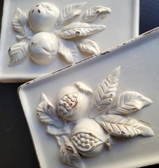 Set of 2 VIETRI ITALY Apples Pomegranate Fruit Rustic White Ceramic Wall Plaques