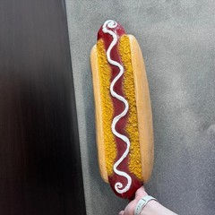 Small Hanging Hot Dog Statue Resin Food Display BBQ Theme Prop Fun Home Decor
