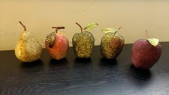Vtg 1970s Decorative Beaded Fruit 5 Piece Apples & Pear Sugared Look