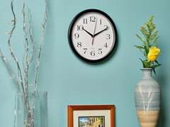 Lightweight 10 Inch Black Wall Clock – Non-Ticking Quartz Clock for Any Room