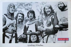 661496 Monty Python And The Holy Grail Vintage Movie Photo Wall Print Poster
