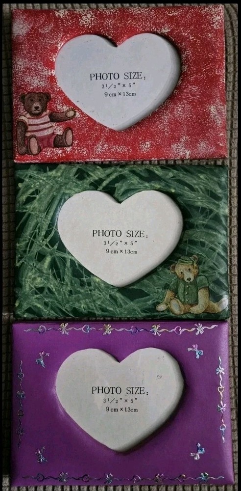 3 Red PR GN 7X5 Cardboard Picture Frames Heartshape Photo Decorative Fits 3.5×5″