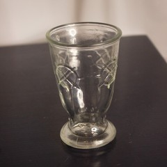 Vintage Embossed Clear Glasses – 4 oz – Nautical Star Pattern – Set of 2