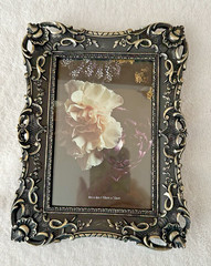 Isaac Jacobs Gold/Black tone photo frame-Vertical or Horizontal- 4″ X 6″ photo