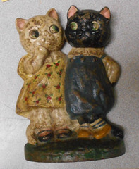 Antique Iron Cat Couple / Twins Painted Doorstop Multicolor 7.5»