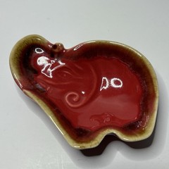 Ceramic Elephant Trinket Tray Dish Ashtray Red Glaze Ombré Edges 4.25”x3”x1”