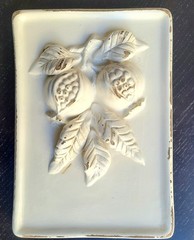 Set of 2 VIETRI ITALY Apples Pomegranate Fruit Rustic White Ceramic Wall Plaques