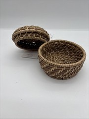 Small 3″x5″ Natural Woven Basket with Lid Farmhouse Style, Rattan Storage, New
