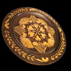Vintage Wooden Inlaid Plate Floral Geometric Design Decorative