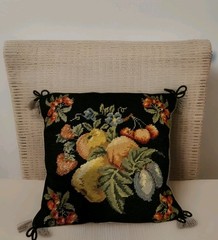 VTG Hand Stitched NEEDLEPOINT TAPESTRY Embroidered 100% Wool Black