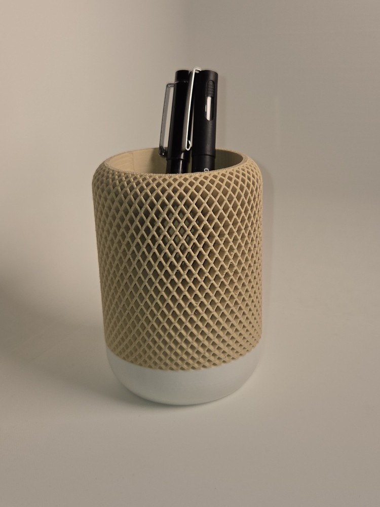 Zen pencil holder