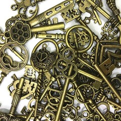 69pcs Mixed Skeleton Keys Unique Shapes Hollow Carved Shapes Retro Party Gifts