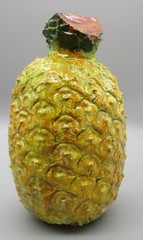 8 Inch Tall Hollow Ceramic PINEAPPLE Home Decor ~ Unbranded